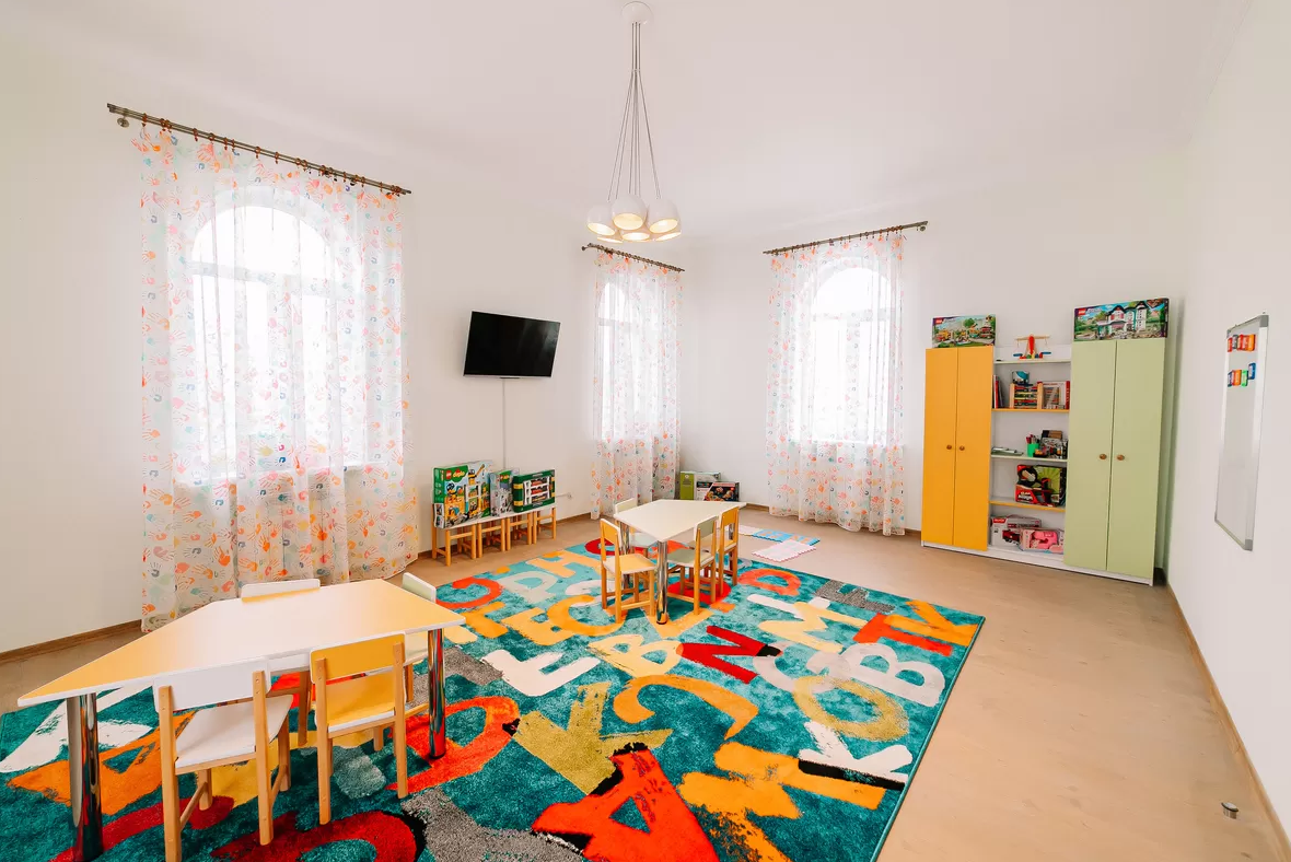 Приватний дитячий садок «Корольок» - фото